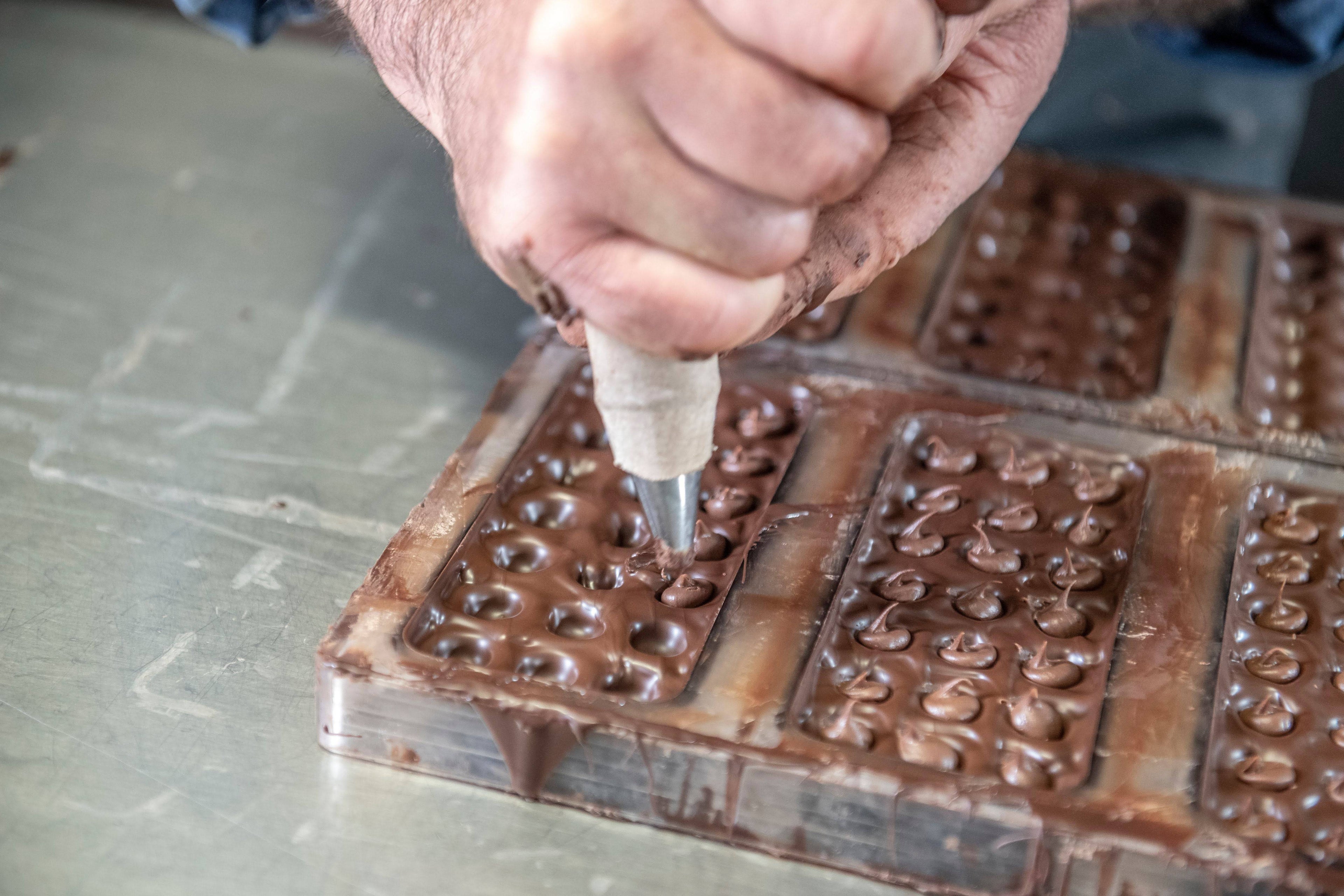 Droneretta - Tavoletta di cioccolato fondente ripiena di cioccolato al rhum - 90 g